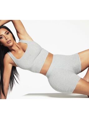 SKIMS Ribbed Seamless Sports Bralette & Boxer Set - Oyster